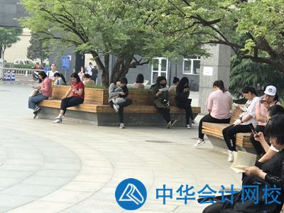 2019初級會計考試現場