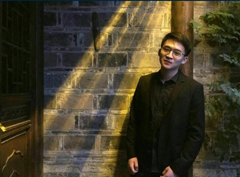 非財務專業的學生，畢業后便入職了國內知名事務所？