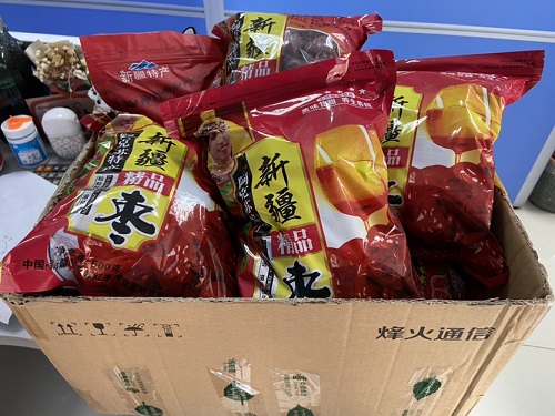 大型開(kāi)箱現(xiàn)場(chǎng)：3500公里外的中級(jí)會(huì)計(jì)學(xué)員禮物 除了成績(jī)還有…